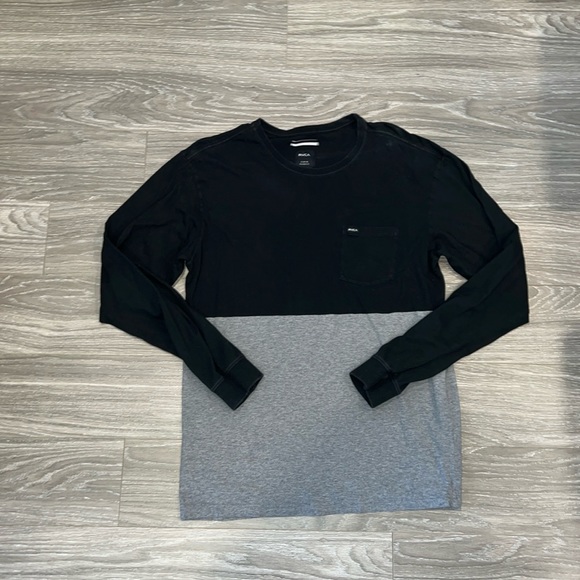 RVCA Other - RVCA long sleeve. Size L.